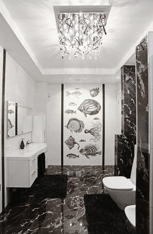 Panneau dans la salle de bain