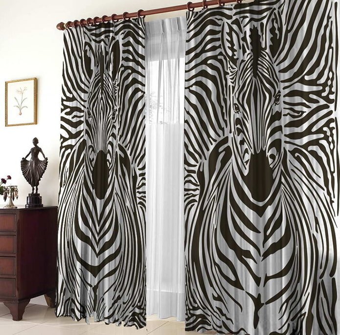 Black and white photocurtains