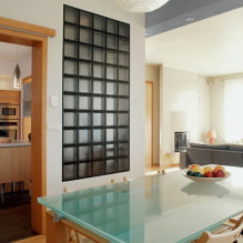 Comment utiliser des briques de verre dans un intérieur moderne intérieur?-0