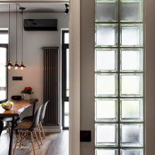 Comment utiliser des briques de verre dans un intérieur moderne ?-3