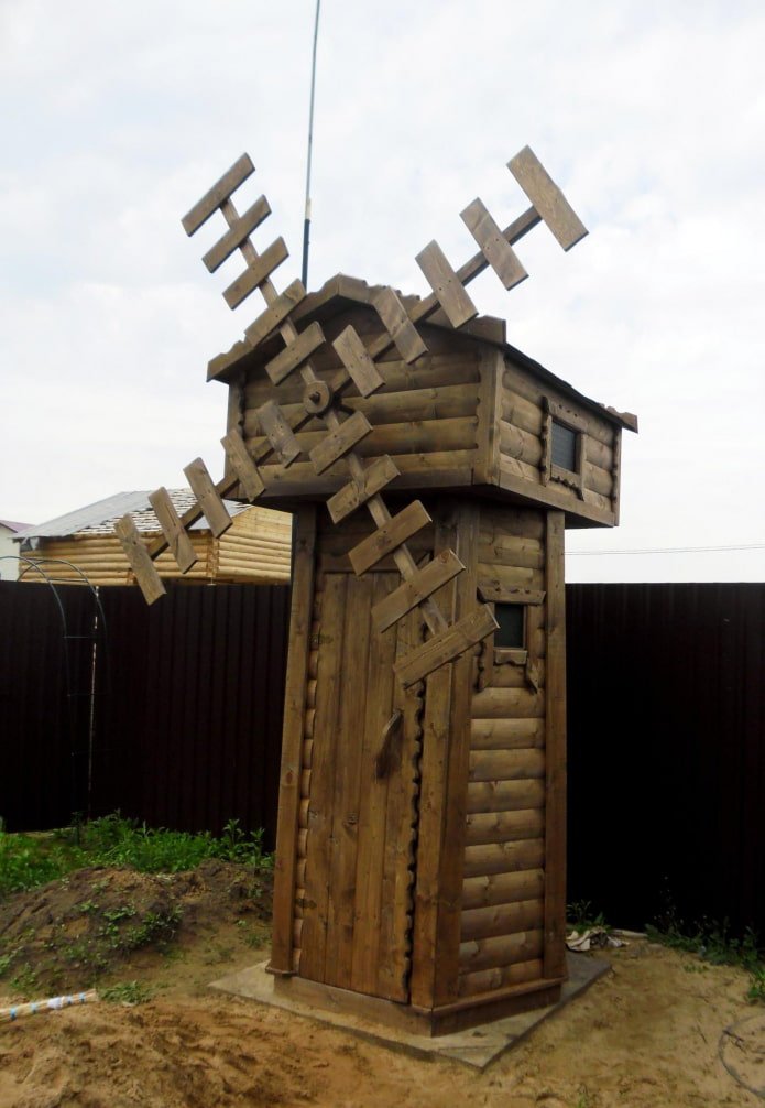 toilettes en forme de moulin