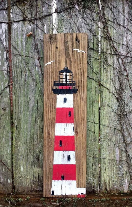 Phare sur une planche