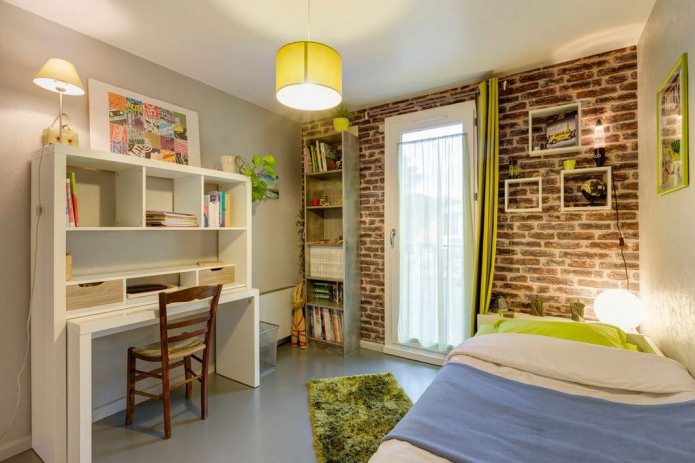 Papier peint brique rouge pour une chambre d'enfant