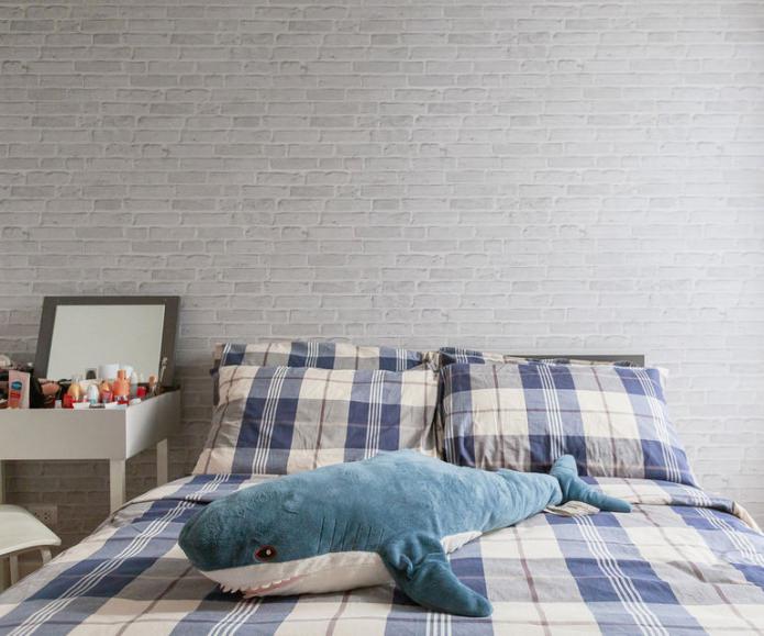 Papier peint brique dans une chambre