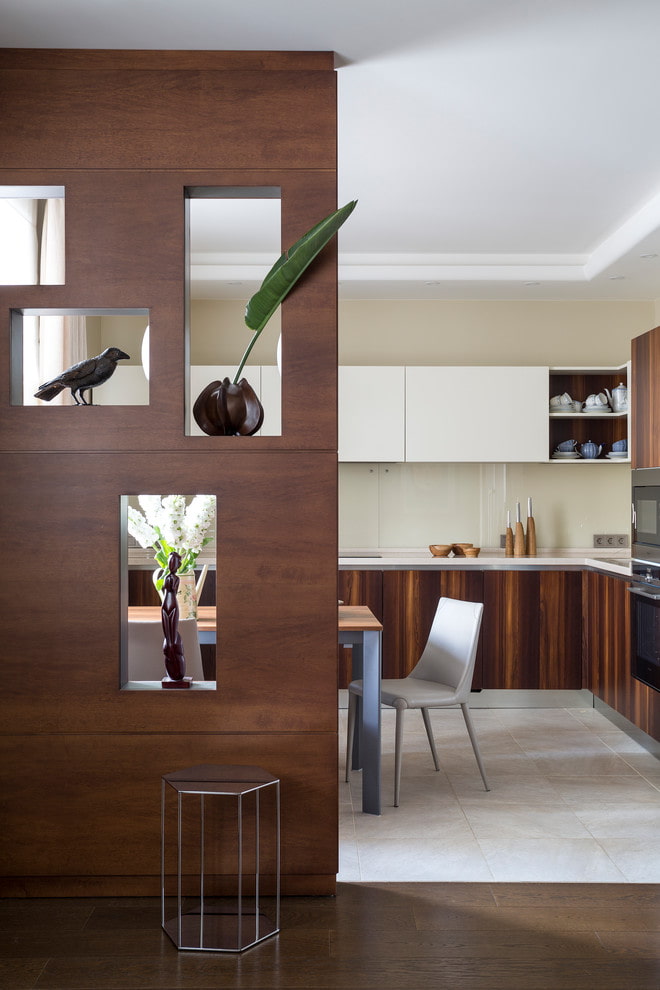 Cloison en bois à l'intérieur