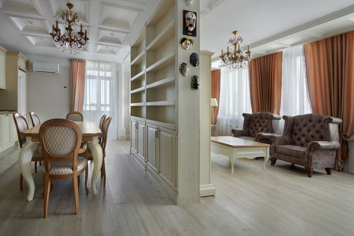 cloison de style classique à l'intérieur