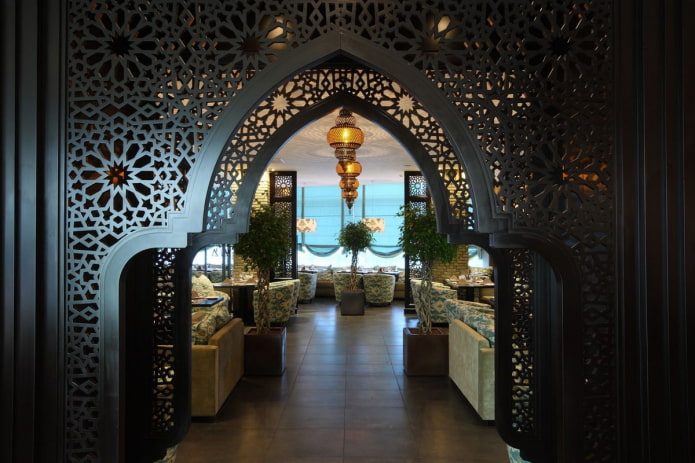 arch in oriental style