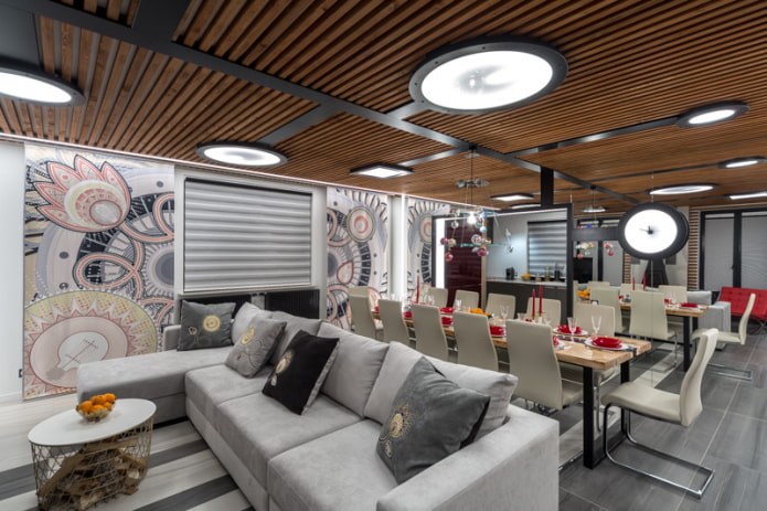 Plafond en lattes de bois 