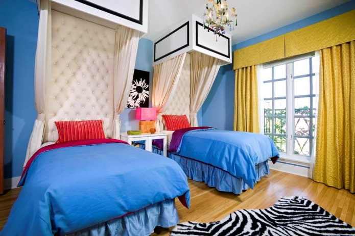 Chambre à coucher avec auvents