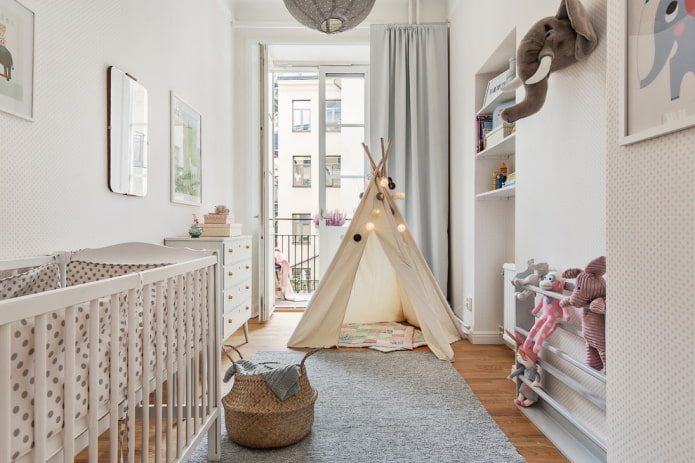 Conception d'une petite chambre d'enfant pour un bébé