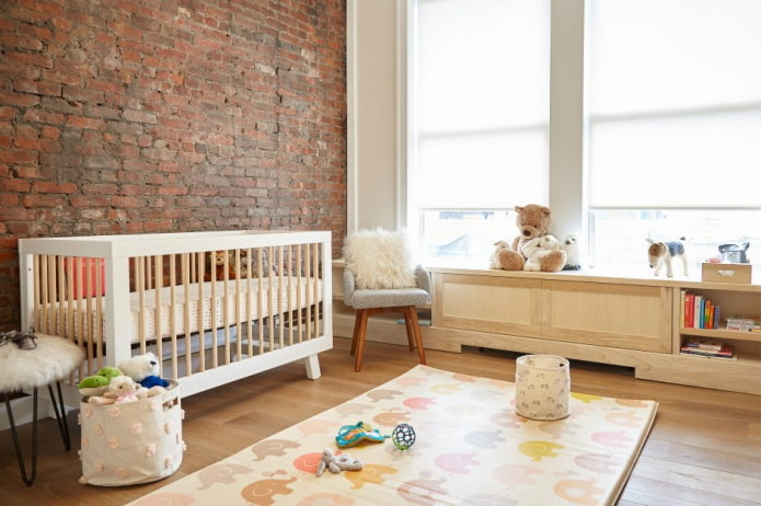 Textiles à l'intérieur d'une chambre d'enfant de style industriel