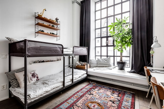 Textiles à l'intérieur d'une chambre d'enfant de style industriel