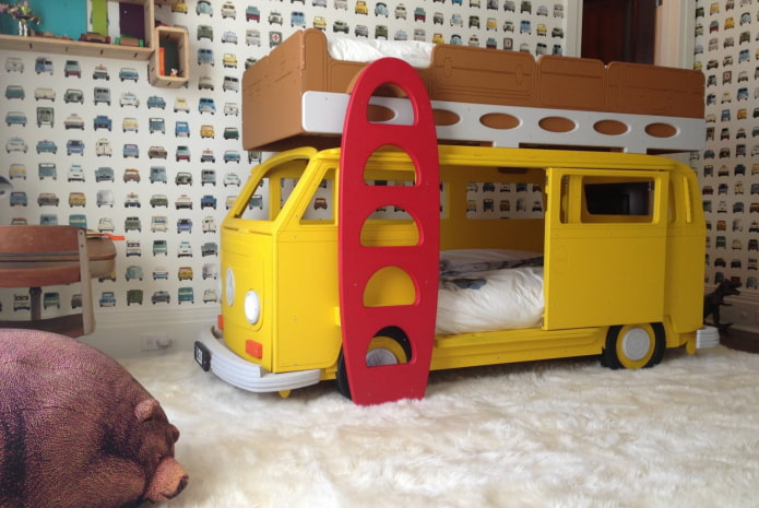 lit superposé-bus dans la chambre d'enfant