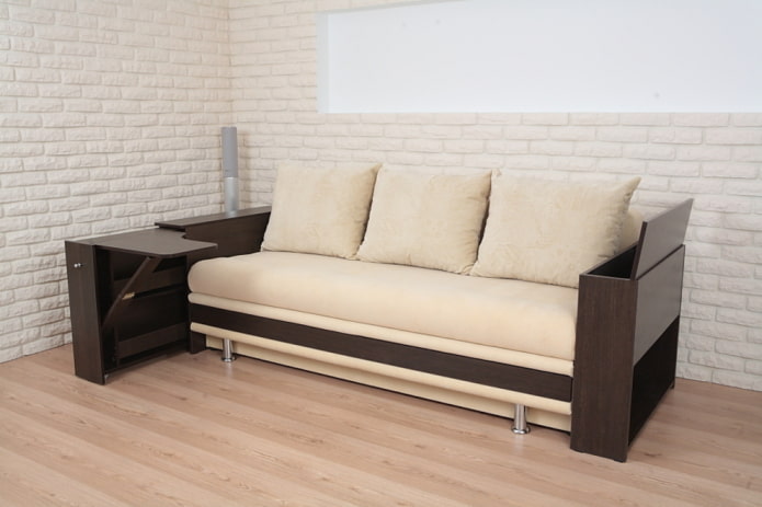 canapé pliant avec une armoire à l'intérieur