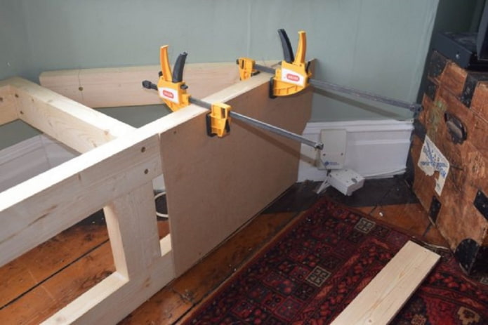 comment fabriquer un canapé sous un rebord de fenêtre