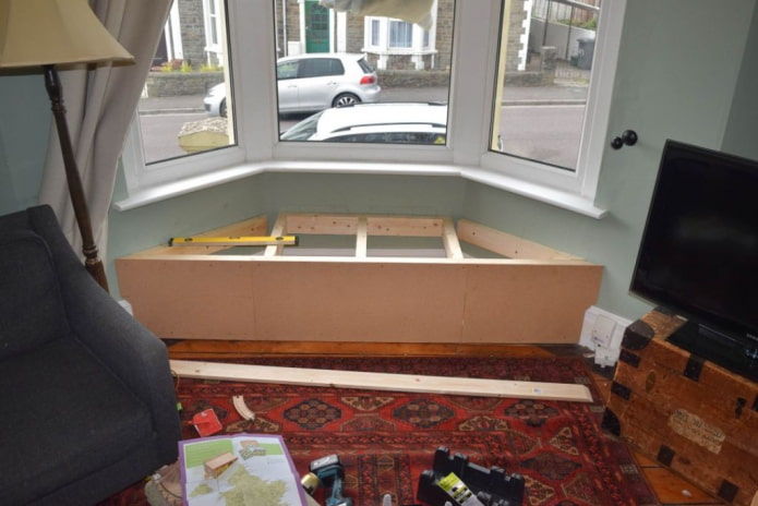 Rebord de fenêtre de canapé DIY