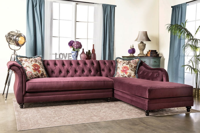 Modèle de canapé avec un pouf à l'intérieur