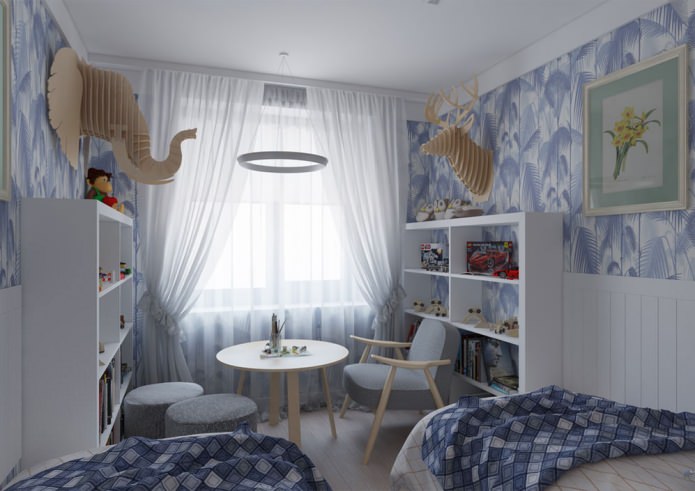 tulle blanc dans une chambre d'enfant