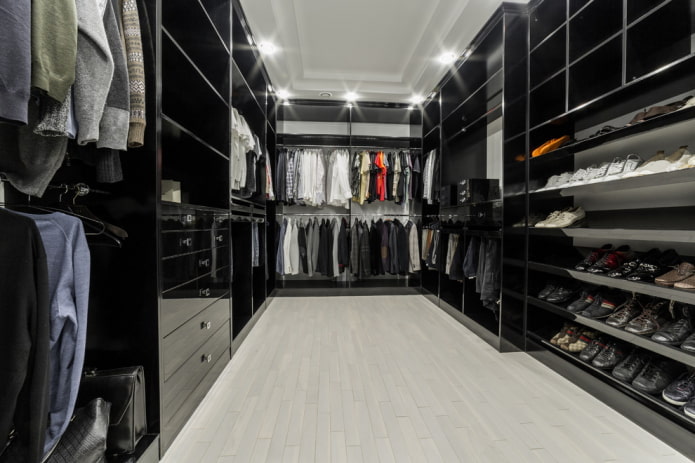 Agencement d'une armoire en U