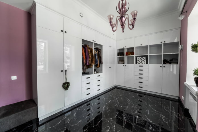 planification d'une armoire d'angle