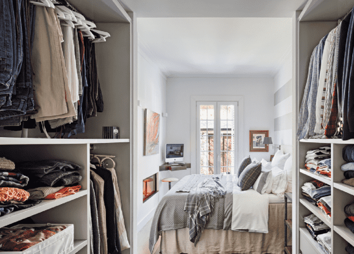 Conception d'une armoire à l'entrée de la pièce