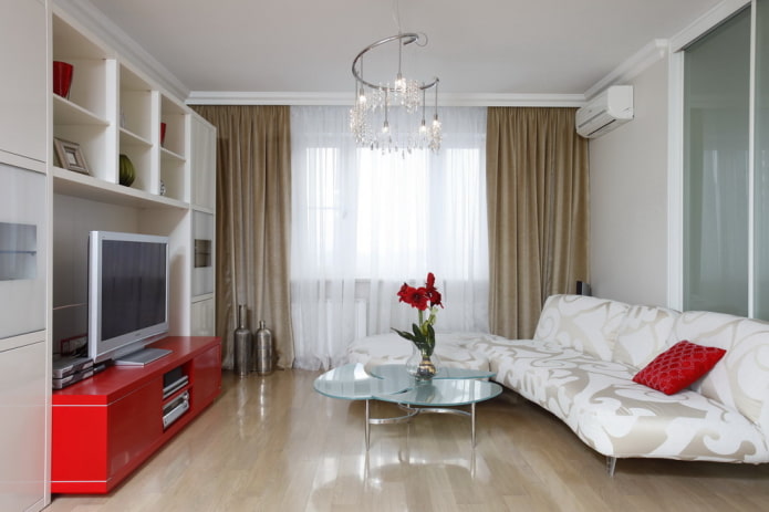 intérieur d'une salle carrée de 18 m²