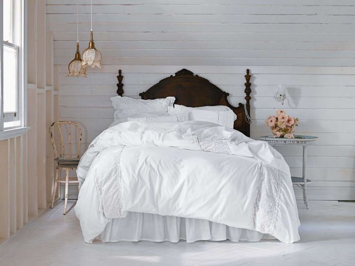 Chambre dans une maison en bois