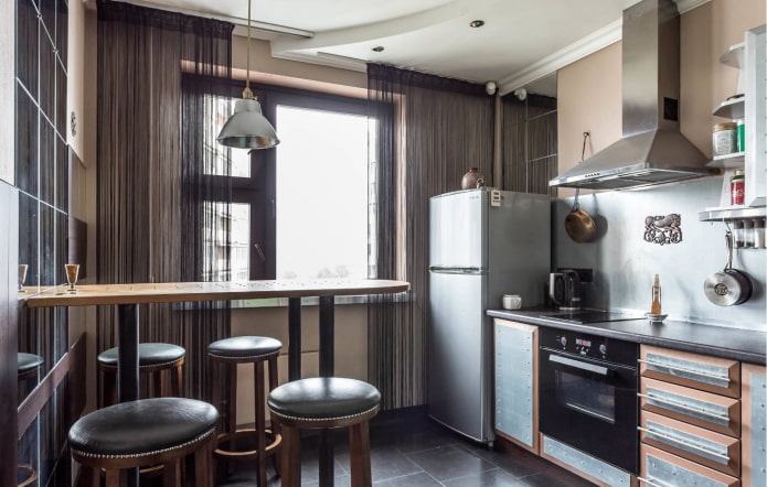 cuisine avec comptoir de bar