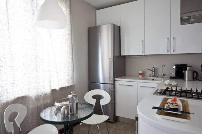 réfrigérateur dans une cuisine de 5 m²