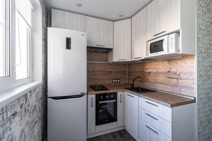 réfrigérateur dans la cuisine de 5 m²