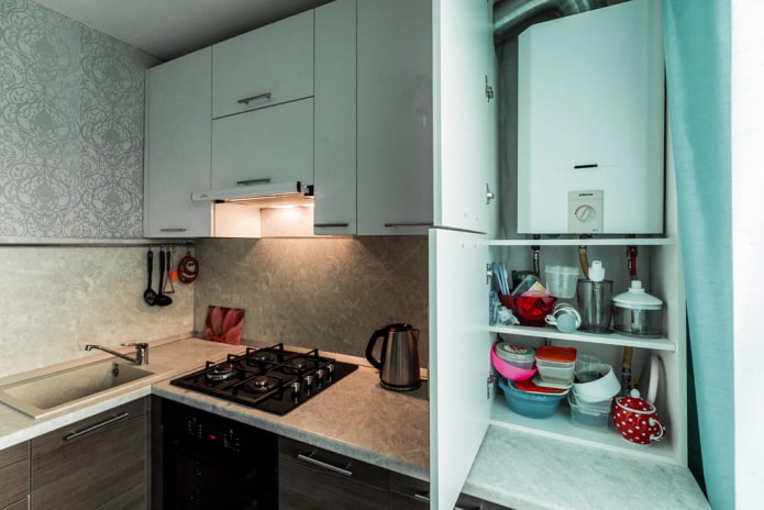 Cuisine de 5 m² avec chauffe-eau à gaz