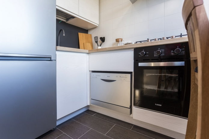 Cuisine de 6 m² avec lave-vaisselle