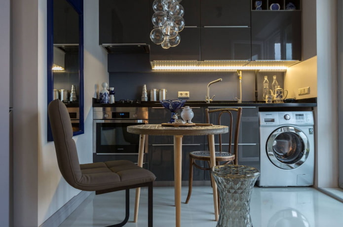 Machine à laver dans une cuisine de 8 m²
