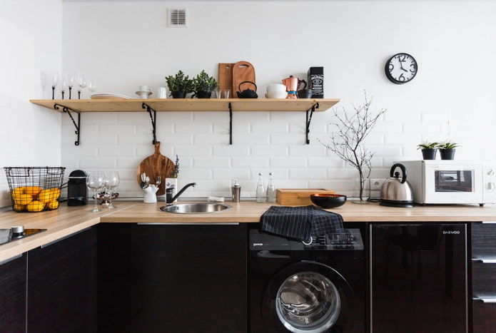 Machine à laver dans une cuisine de 8 m²