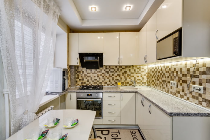éclairage dans une cuisine de 8 m²