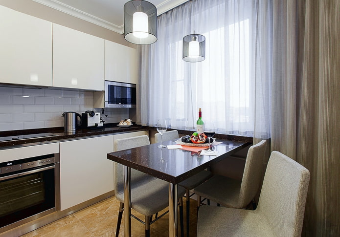 Éclairage dans une cuisine de 8 m²