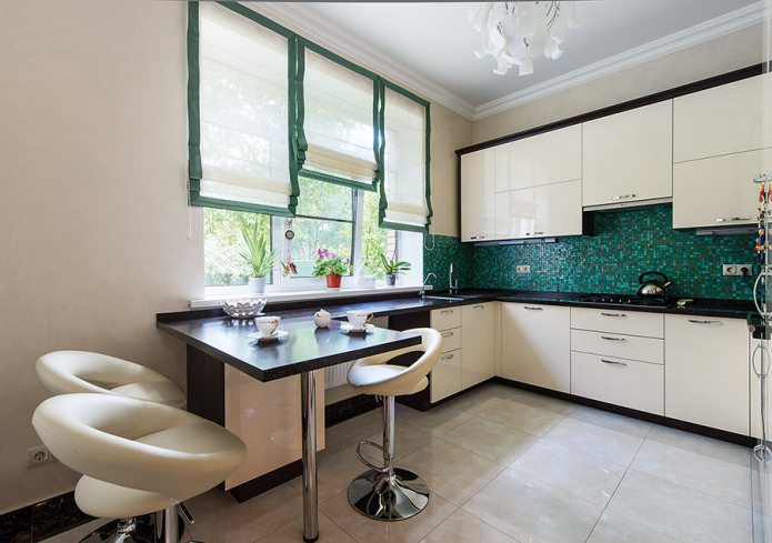 stores romains avec bordure