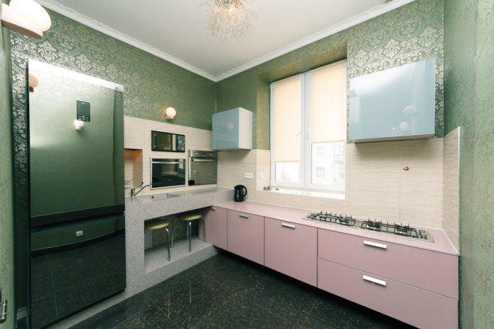 Papier peint vert dans la cuisine