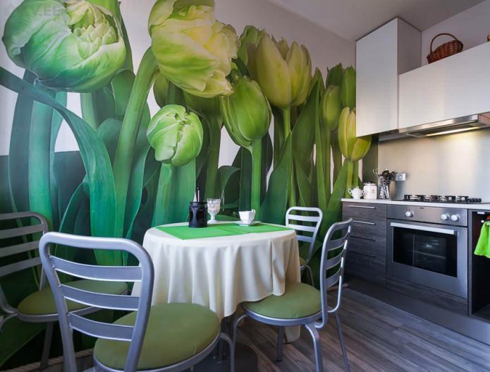 Papier peint photo vert avec des tulipes pour la décoration de la cuisine