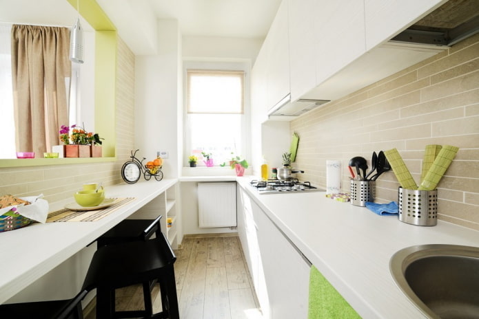 Conception de cuisine à l'intérieur d'un appartement de 40 mètres carrés