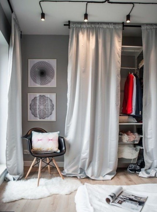 conception de dressing à l'intérieur d'un appartement de 40 mètres carrés