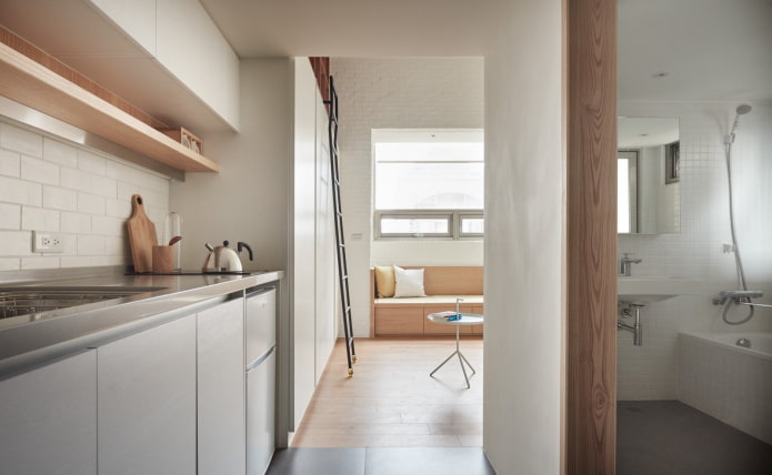 Salle de bain et cuisine dans un studio