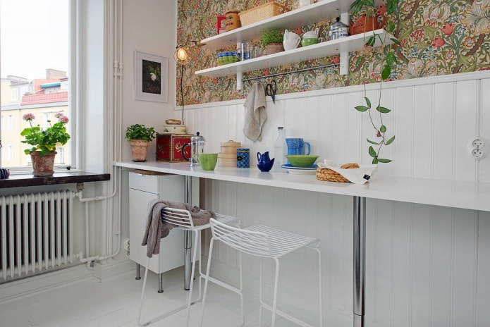 Aménagement d'une petite cuisine avec comptoir bar