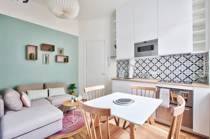 Agencement des meubles dans une petite cuisine