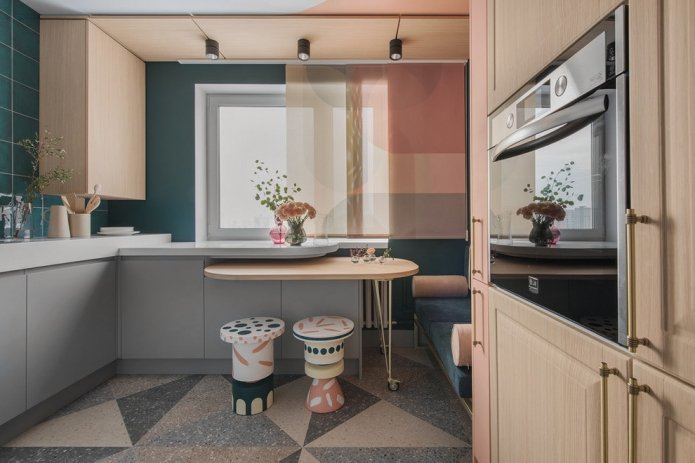 canapé dans la cuisine de 5 m²