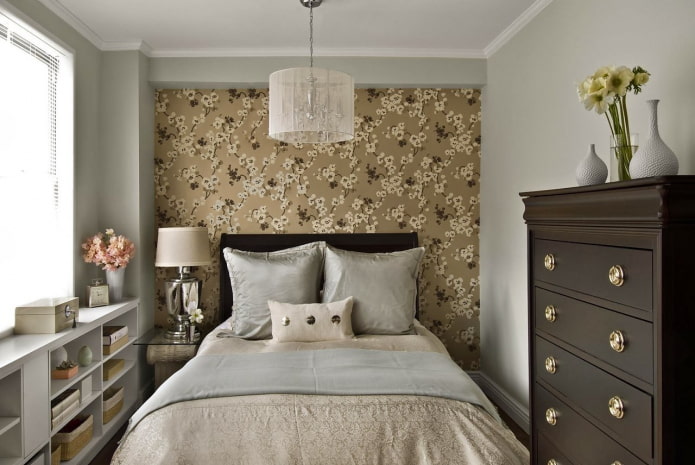 Commode dans la chambre