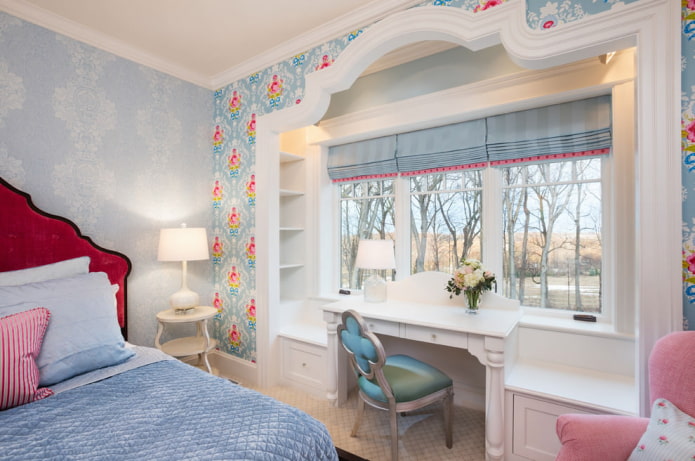 rideaux bleus pour enfants avec du rose