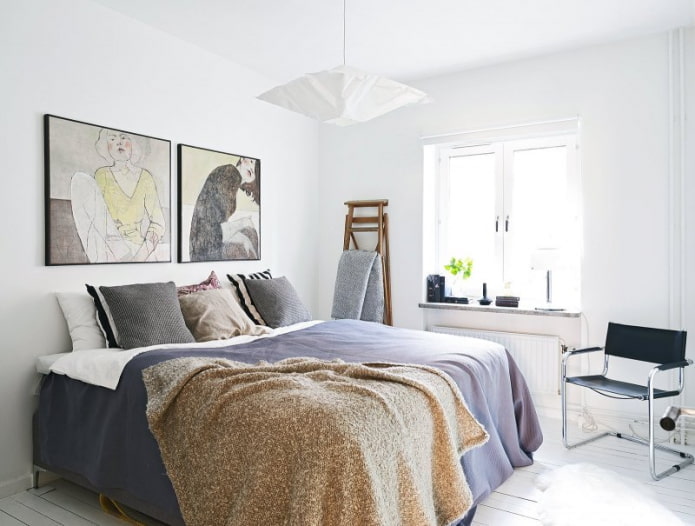 intérieur blanc avec des touches