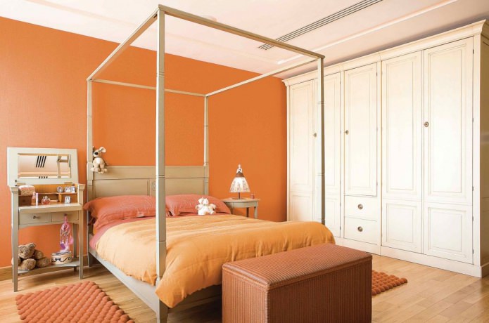 orange room