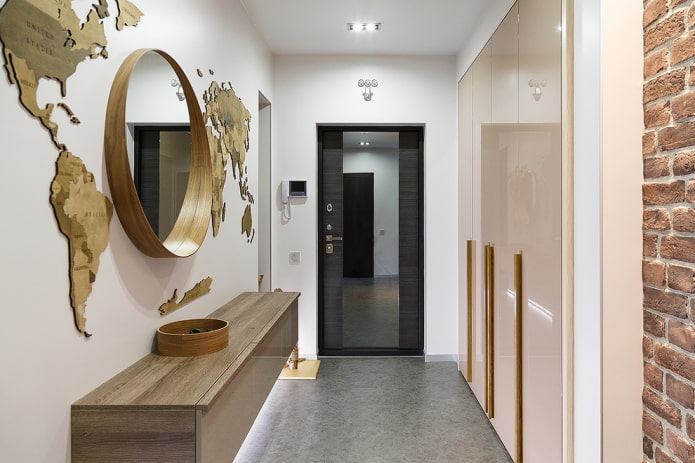 Armoire encastrée avec façades brillantes